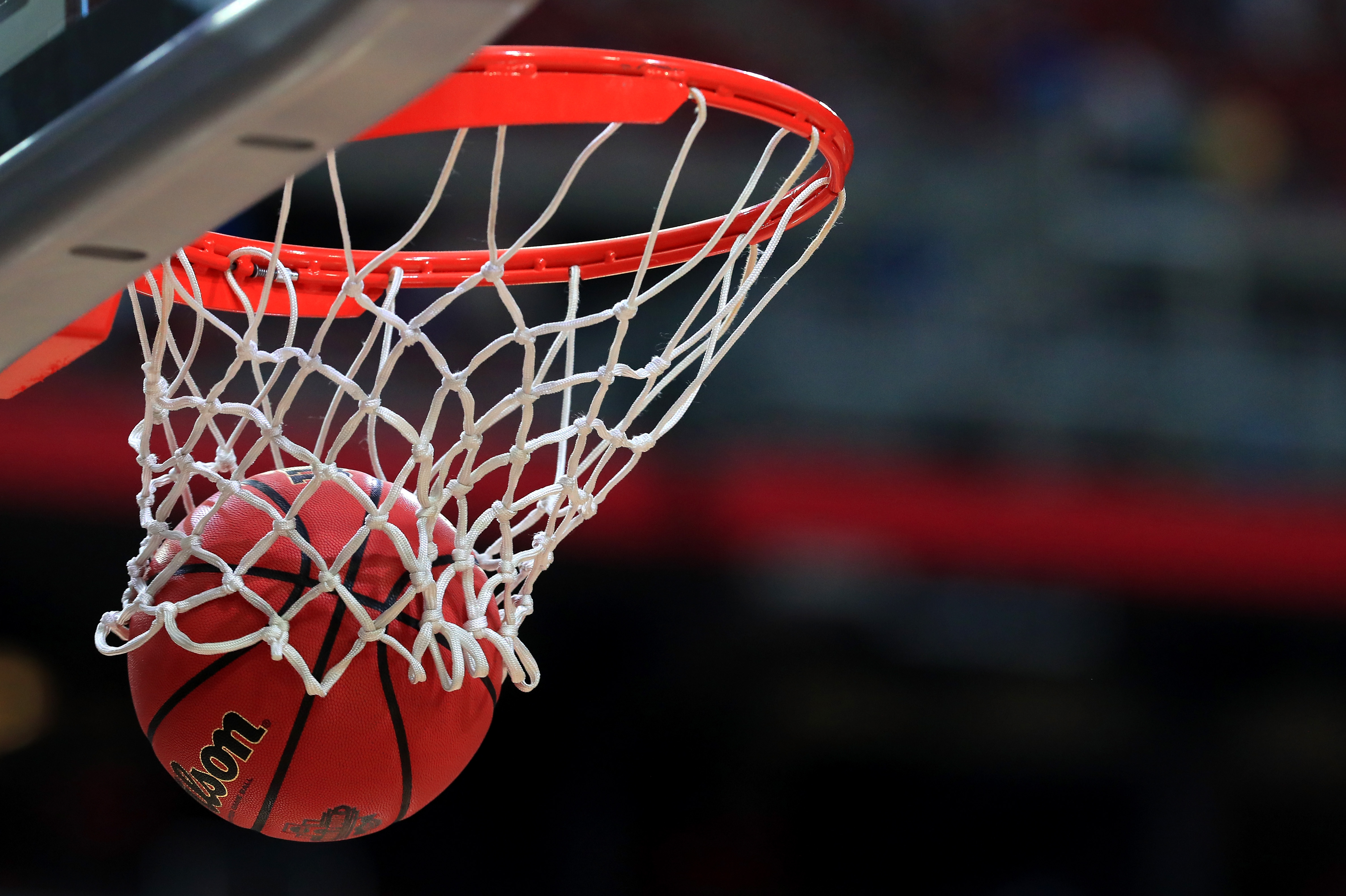 GLENDALE, AZ - APRIL 03: The ball goes through the hoop during warm ups before the game between the North Carolina Tar Heels and the Gonzaga Bulldogs during the 2017 NCAA Men's Final Four National Championship game at University of Phoenix Stadium on April 3, 2017 in Glendale, Arizona.  (Photo by Ronald Martinez/Getty Images)